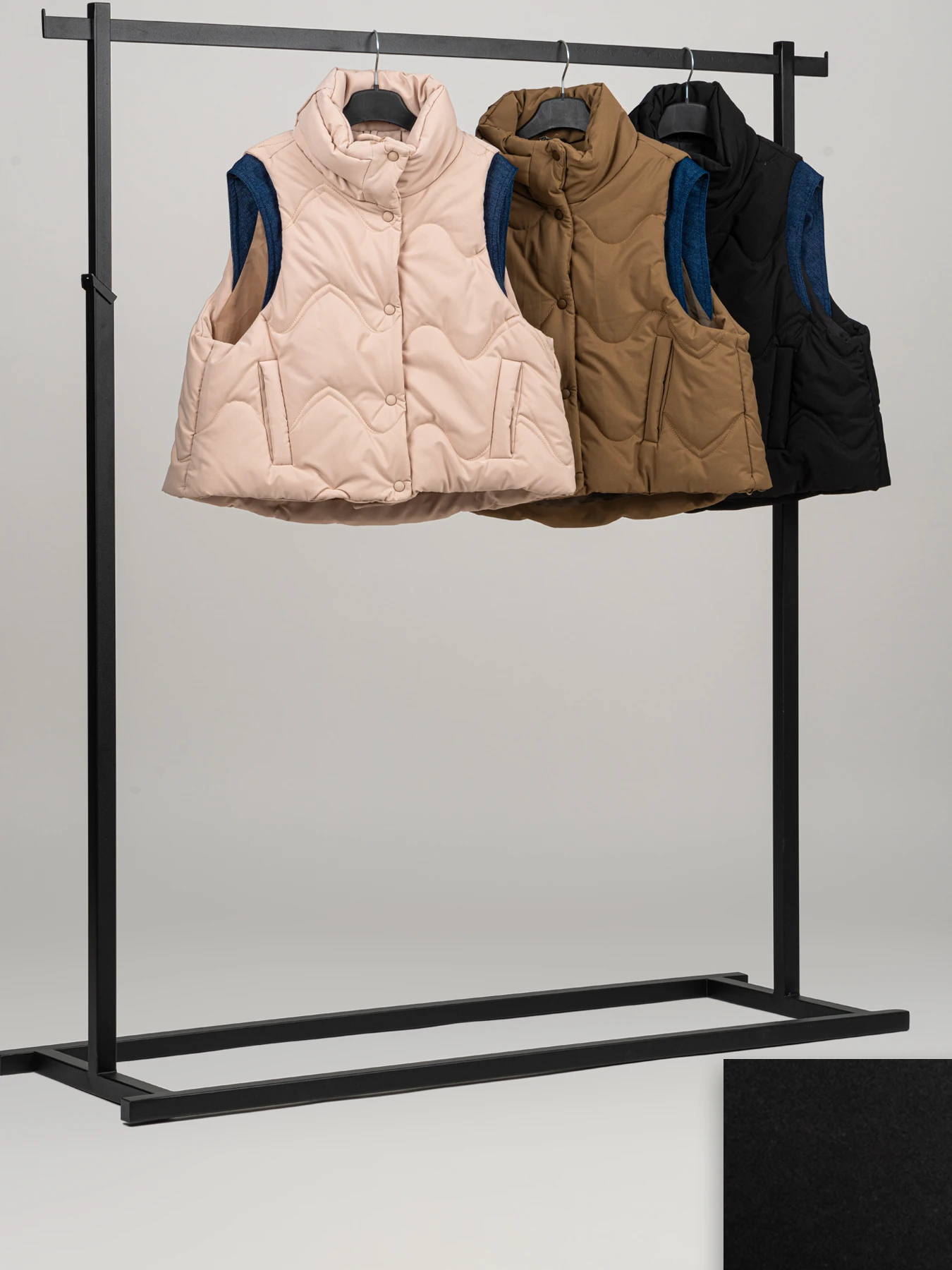 پافر زنانه دوجیب ساده مشکی روما  