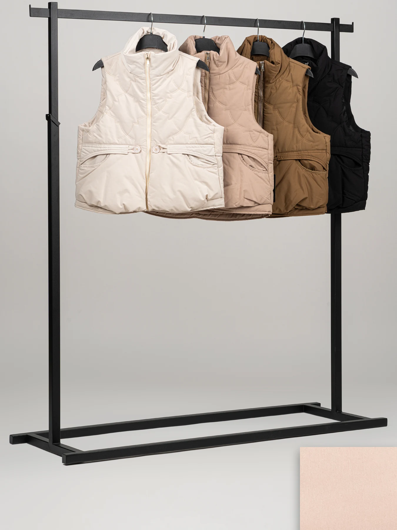 پافر زنانه دوجیب طرح حلالی کرم روما