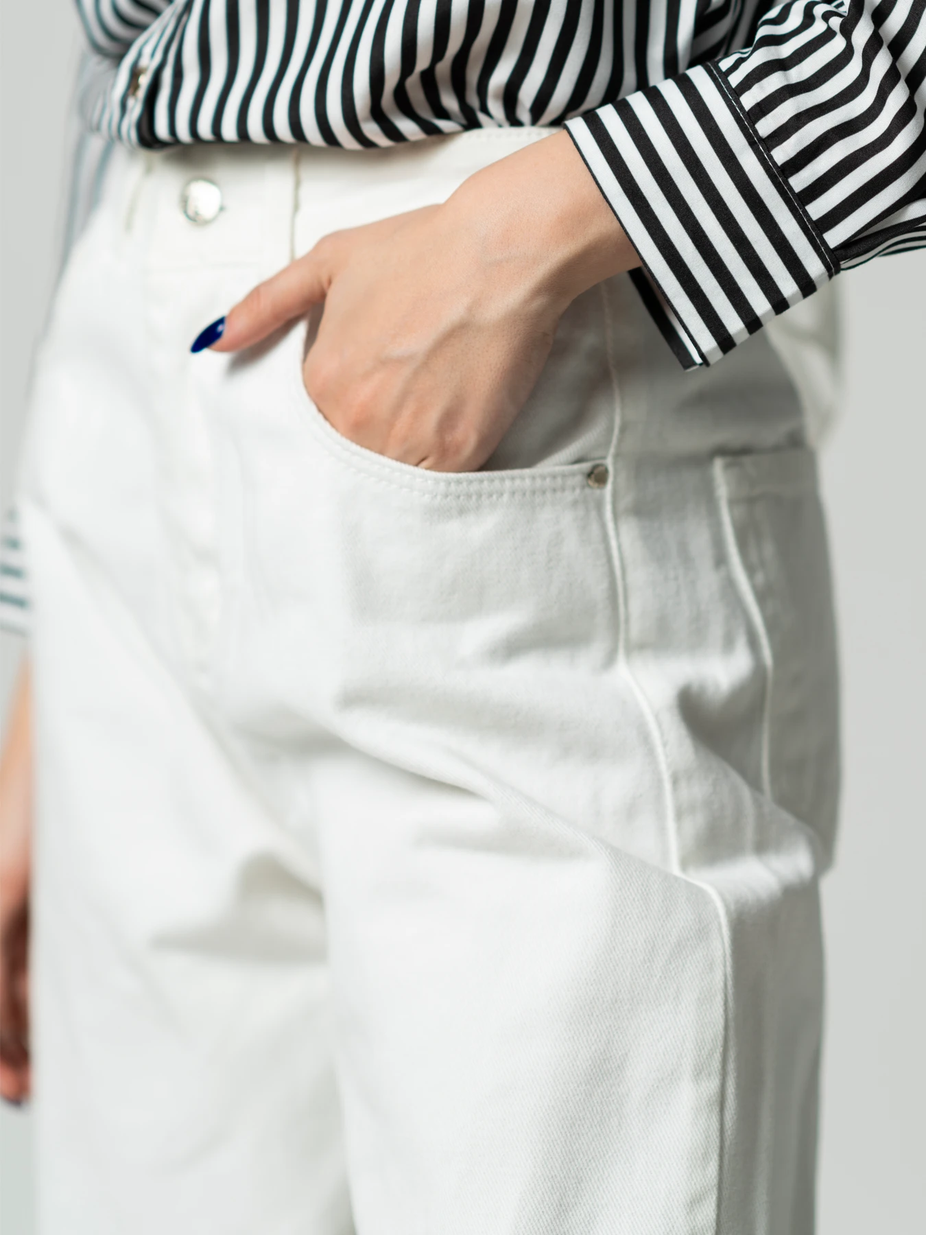 شلوار تک زنانه جین مام استایل سفید
