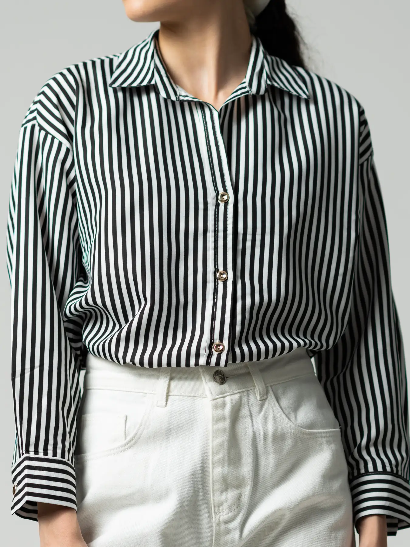 شومیز یقه پیراهنی راه راه مشکی سفید