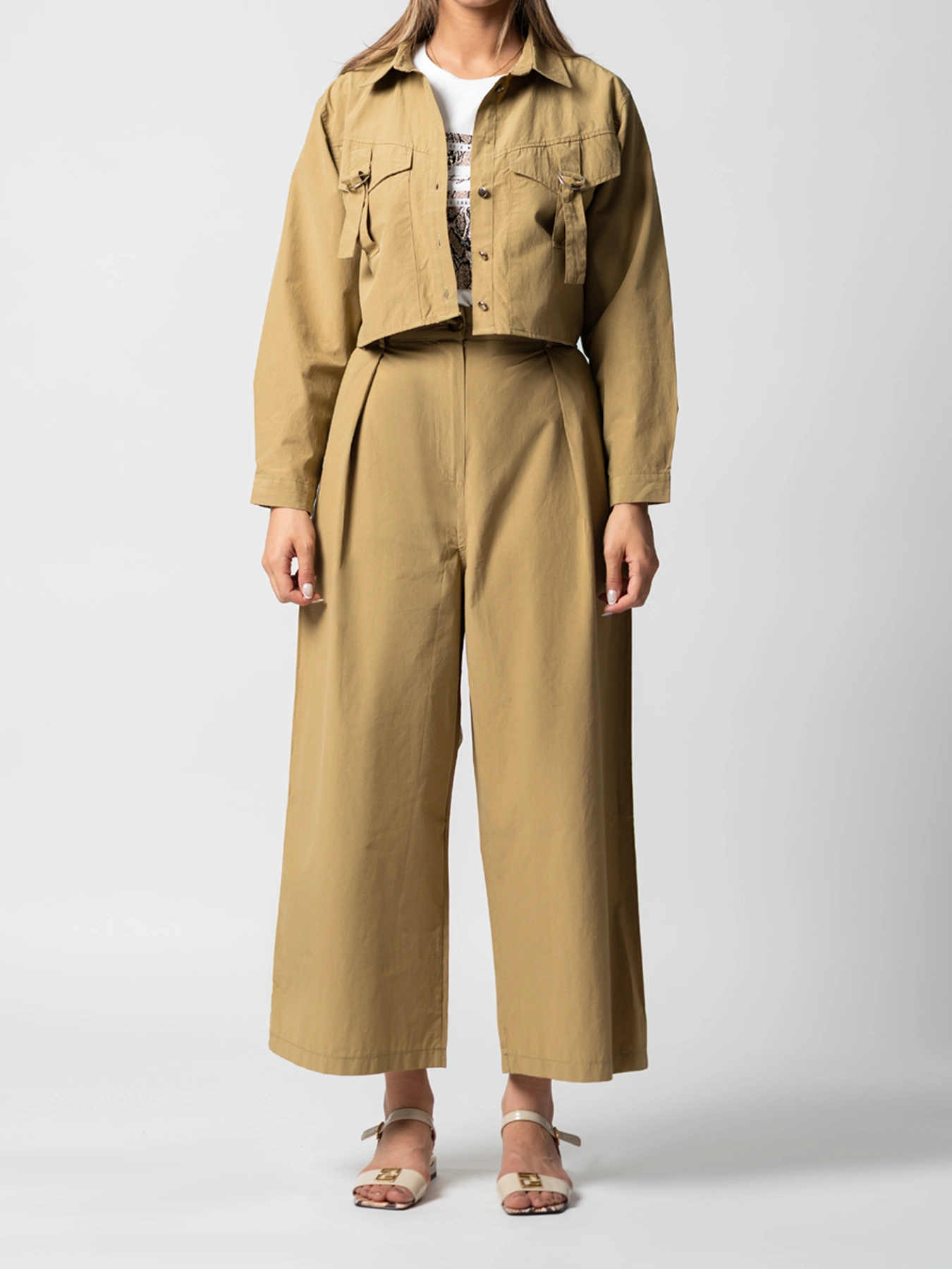 کراپ کت یقه پیراهنی دکمه فلزی بندار