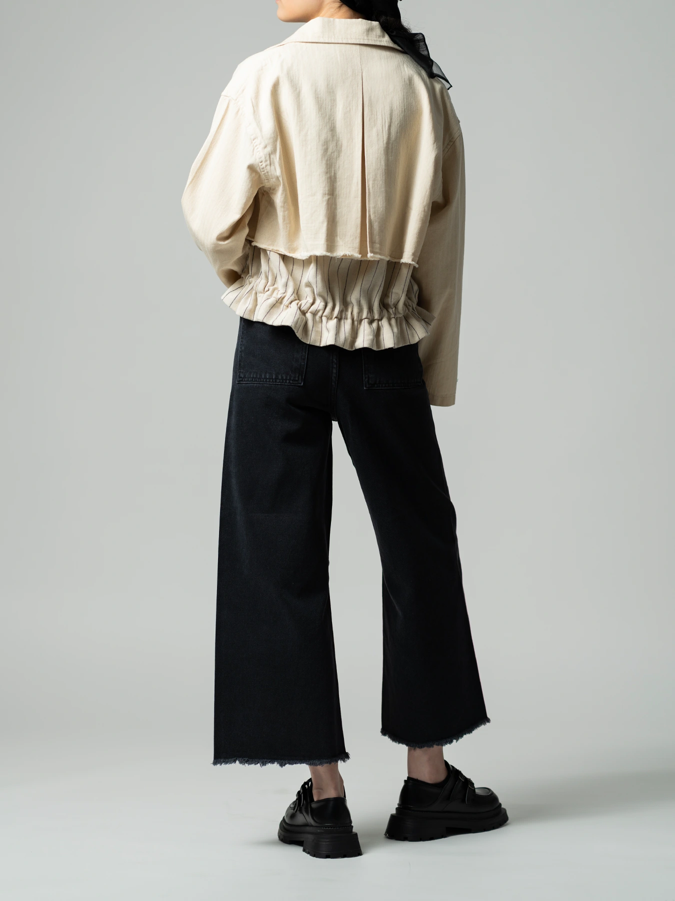 کت تک زنانه یقه انگلیسی کرم