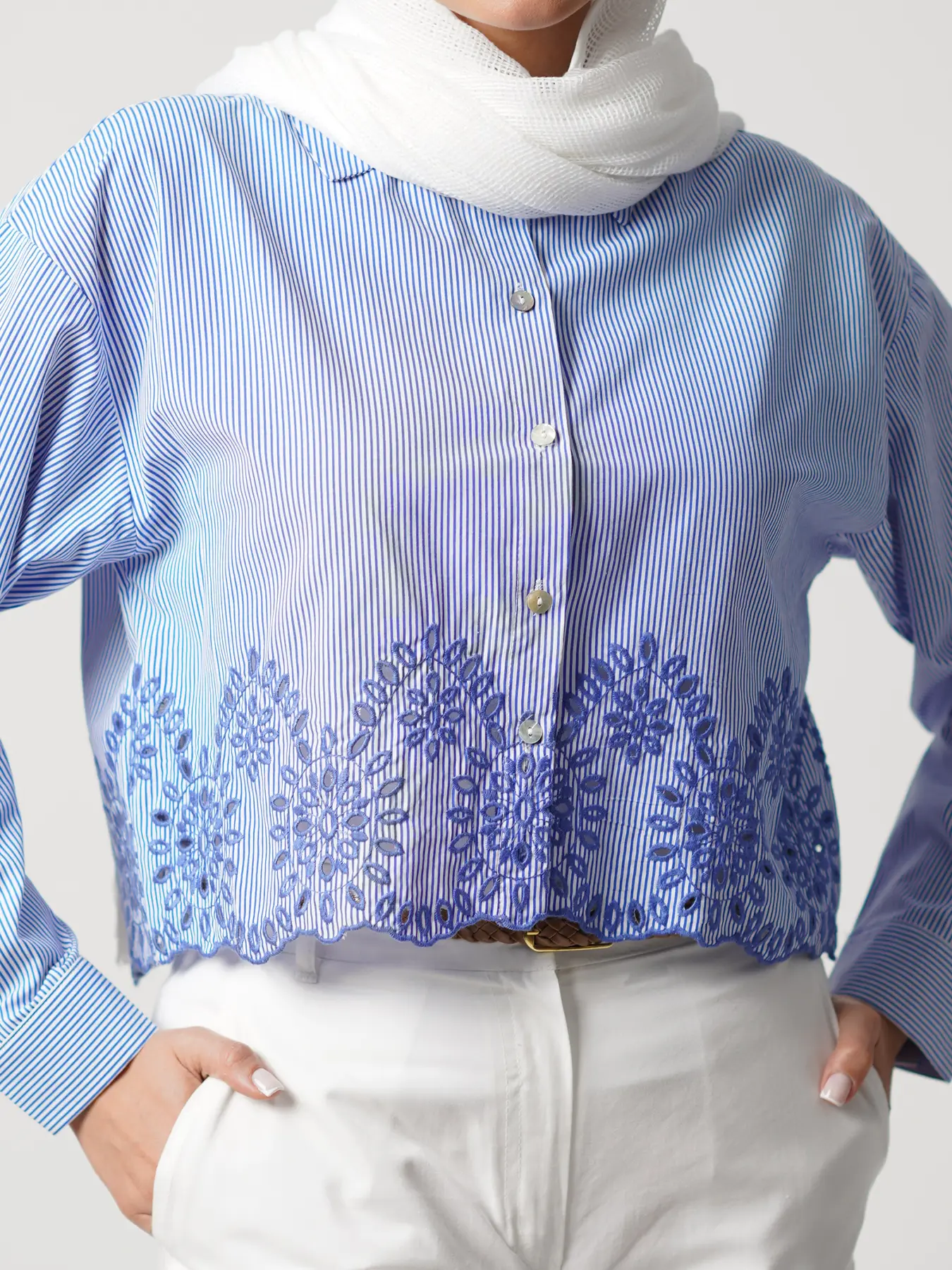 شومیز کراپ آبی کمرخامه دوزی 