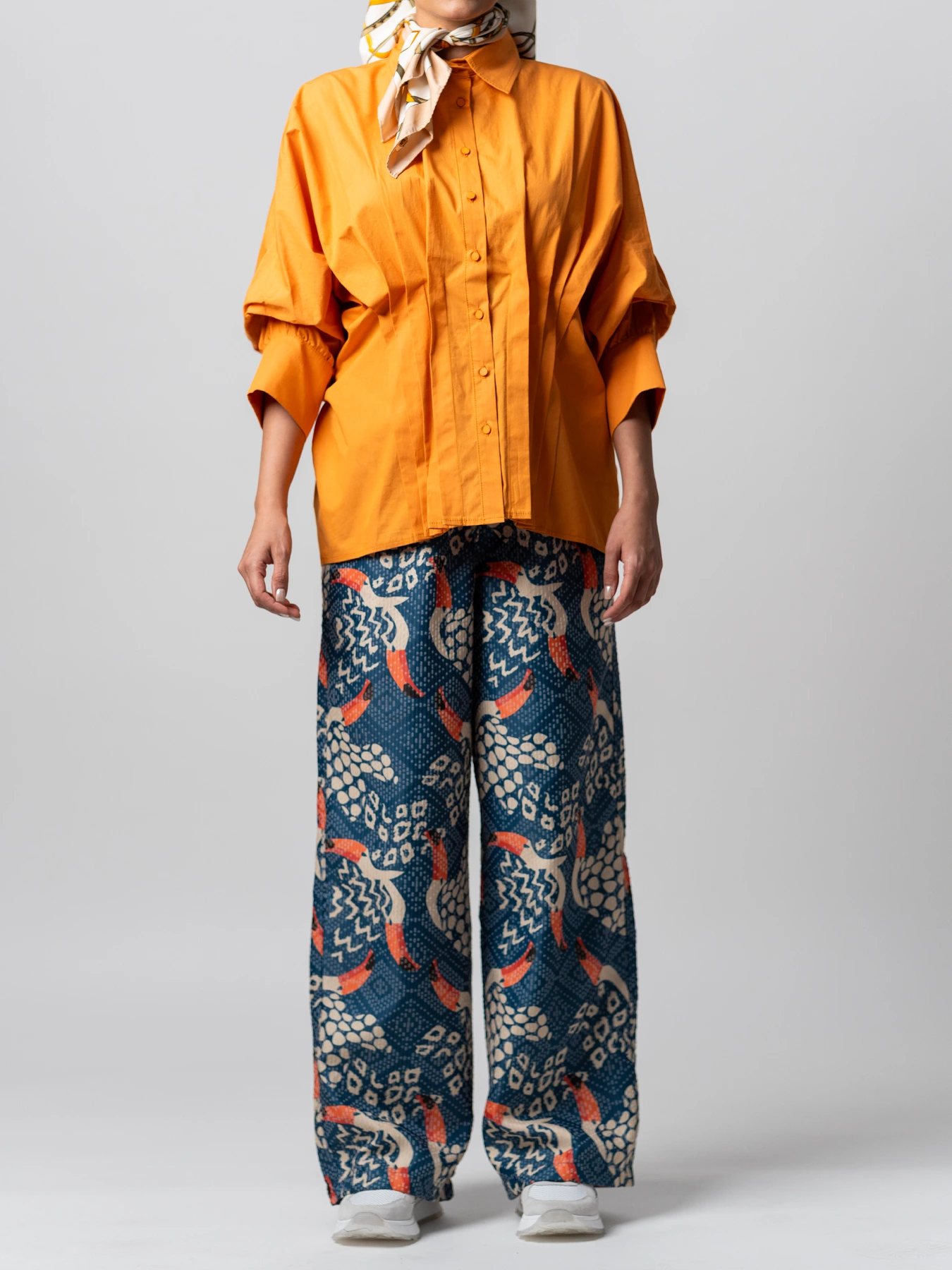 شومیز یقه پیراهنی جلو پیله دار نارنجی