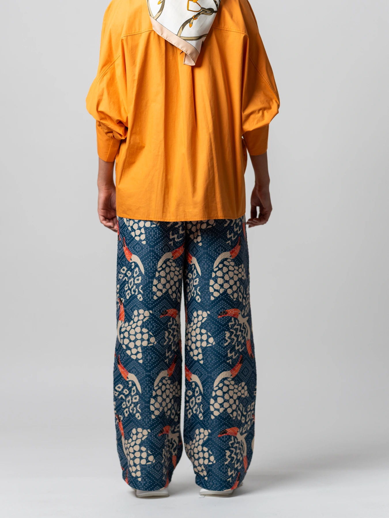 شومیز یقه پیراهنی جلو پیله دار نارنجی