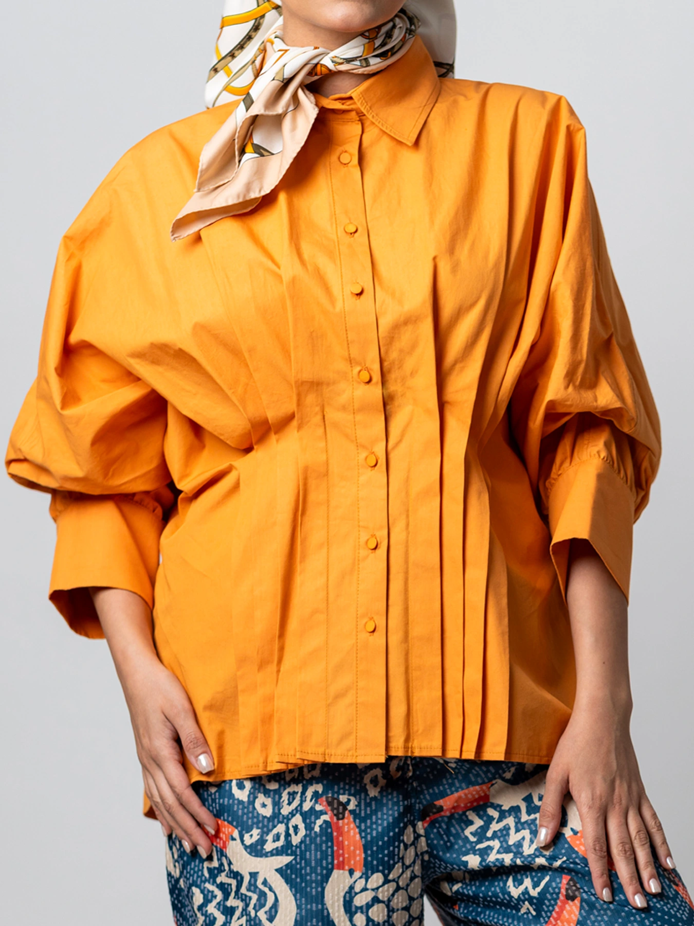 شومیز یقه پیراهنی جلو پیله دار نارنجی