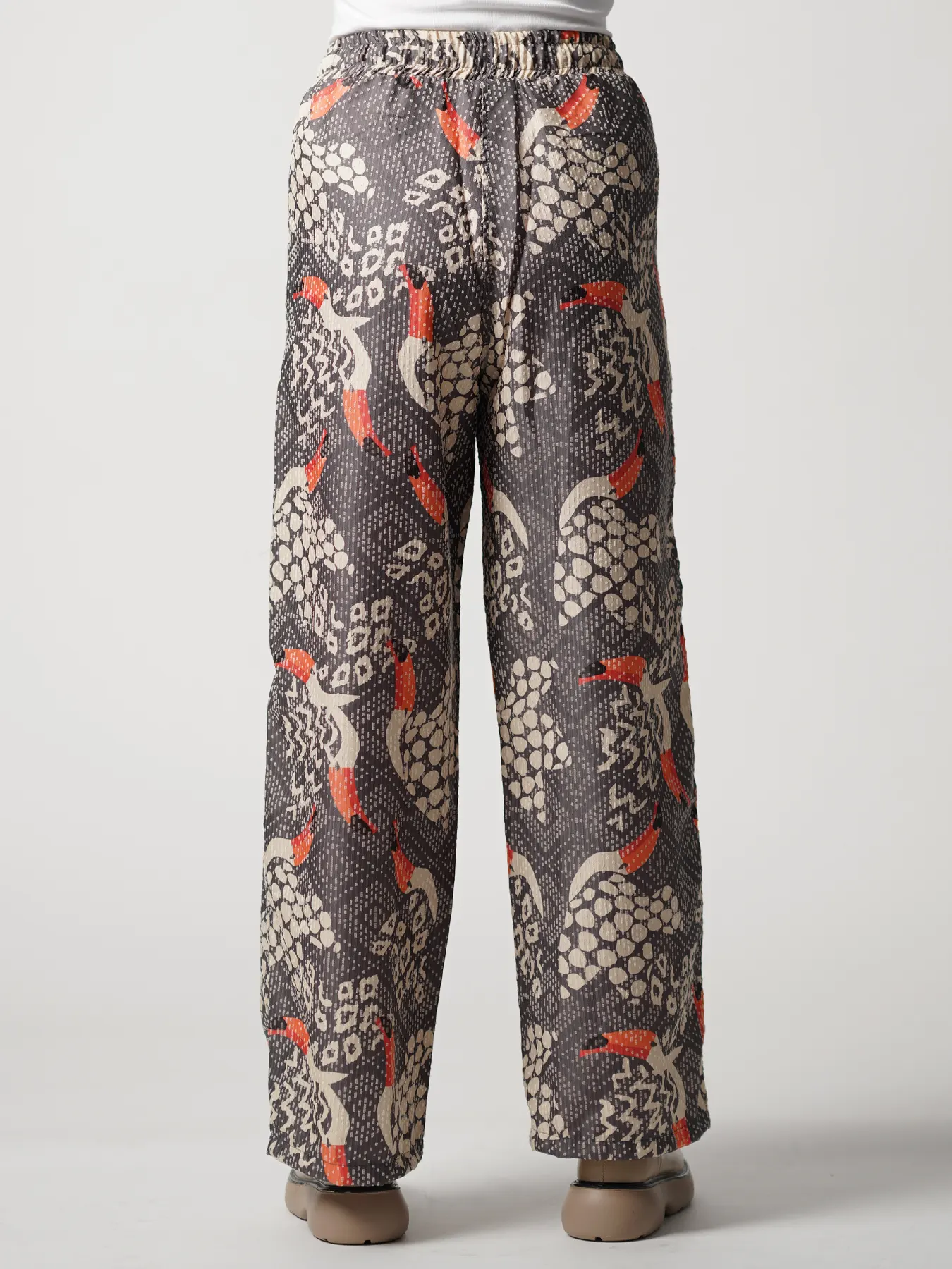 شلوار زنانه طرح دار قهوه ای کرم 