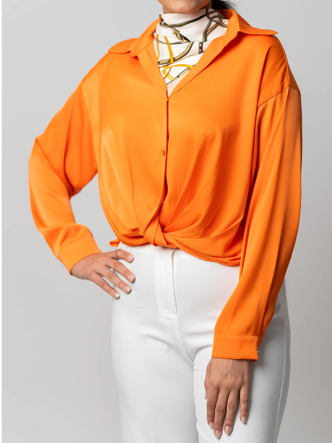 شومیز جلو پیچ نارنجی