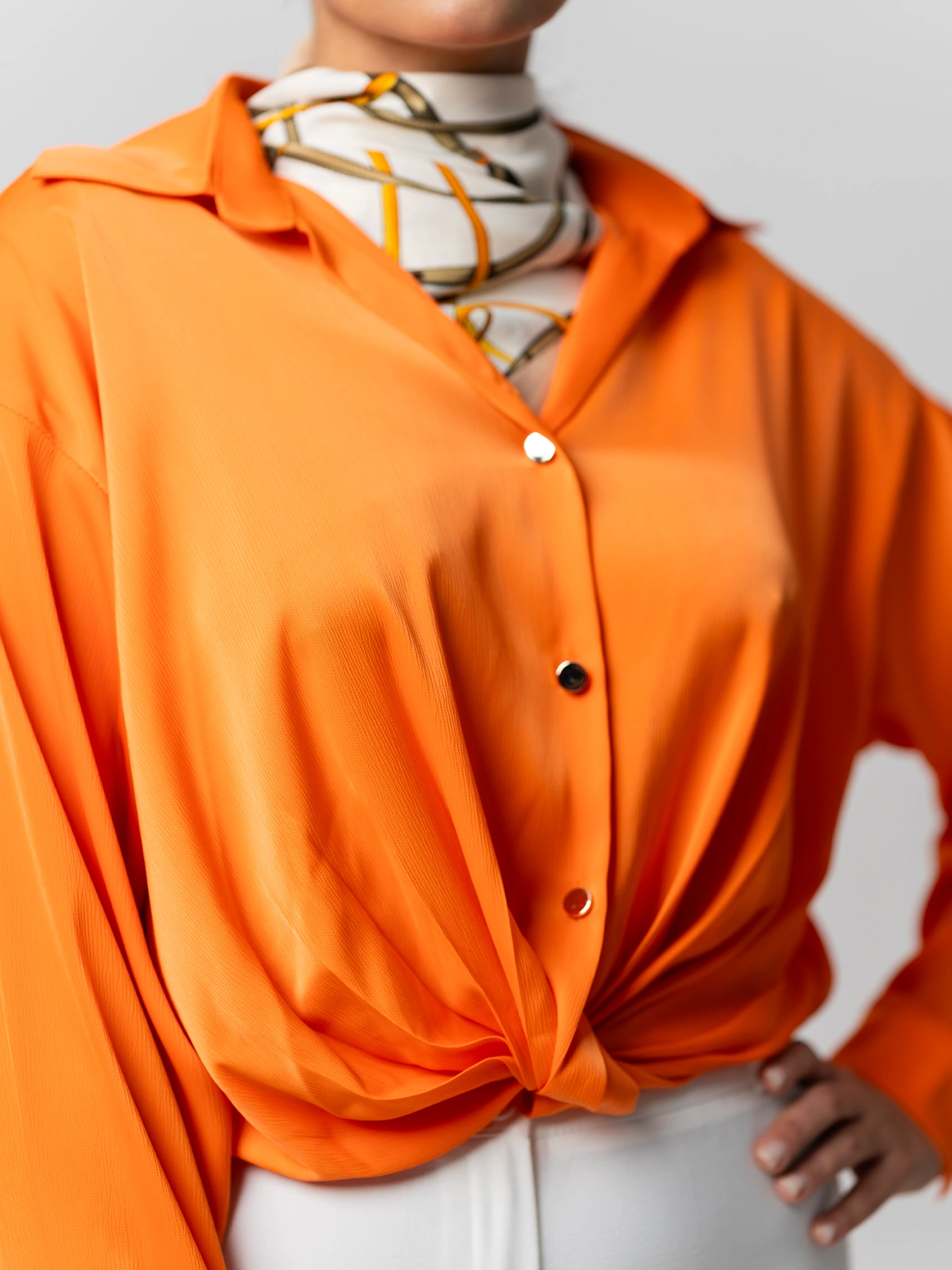 شومیز جلو پیچ نارنجی