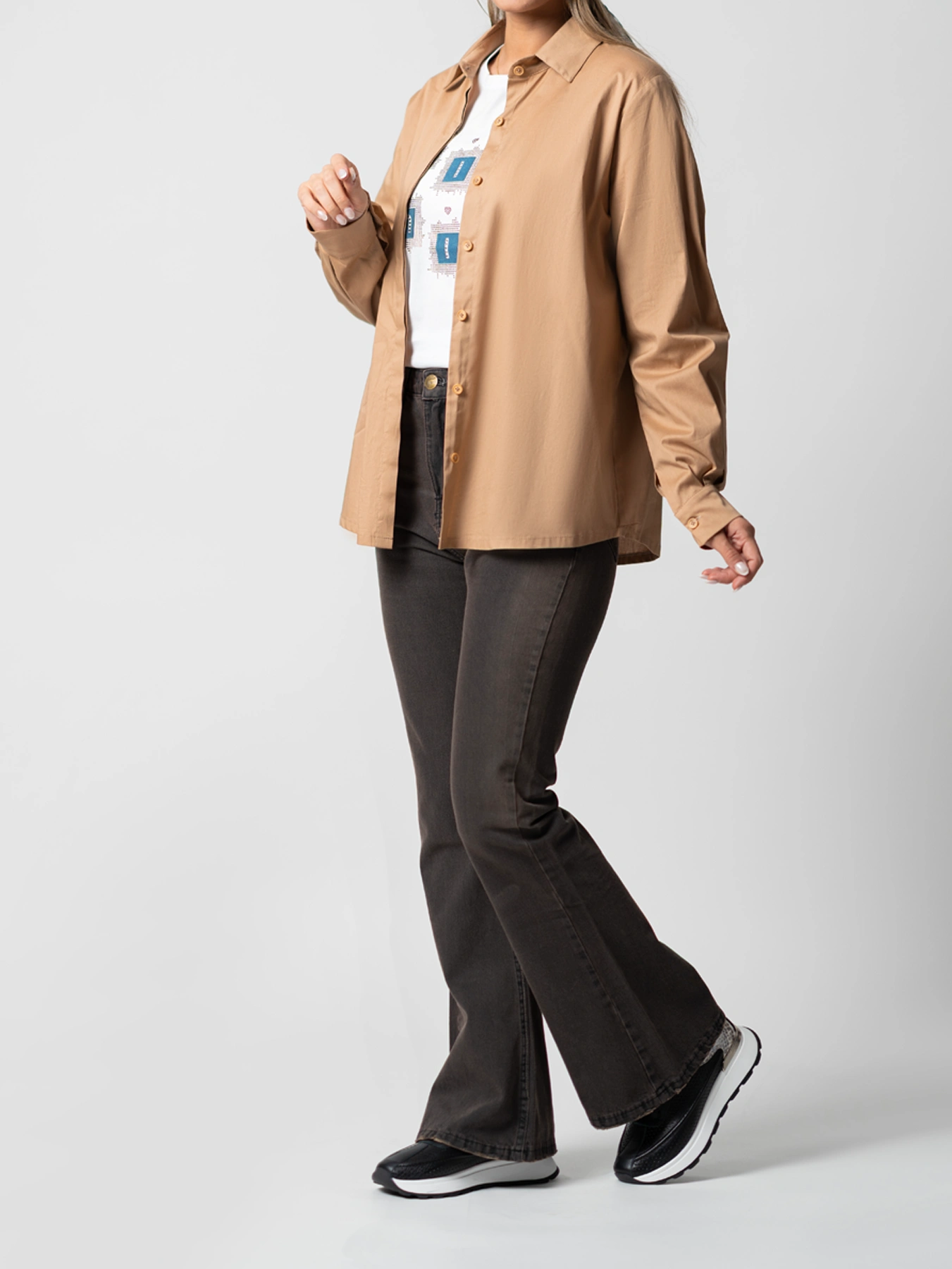 شومیز قهوه ای ساده دکمه مخفی 