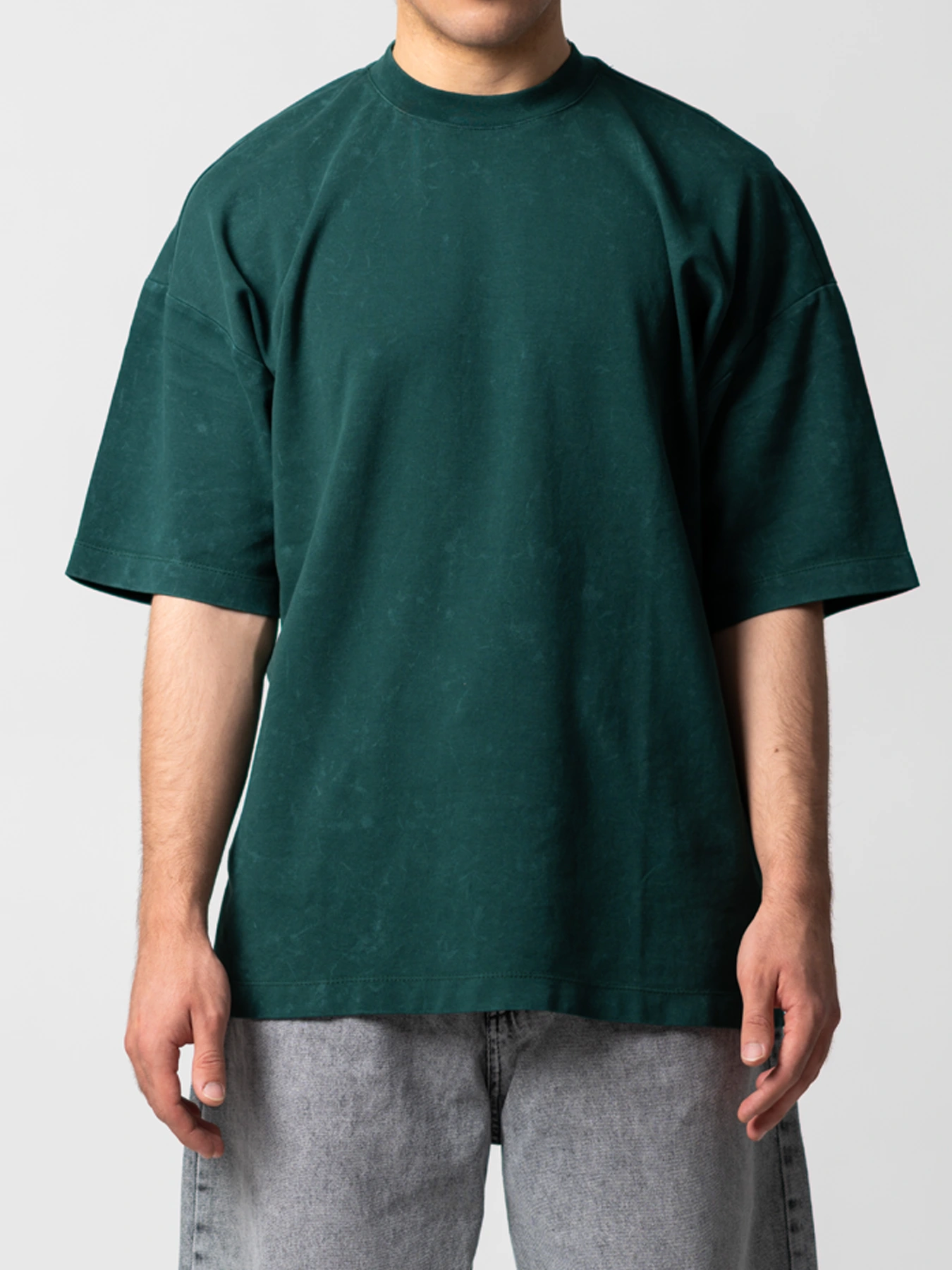 تیشرت یقه گرد سبز آستین کوتاه 