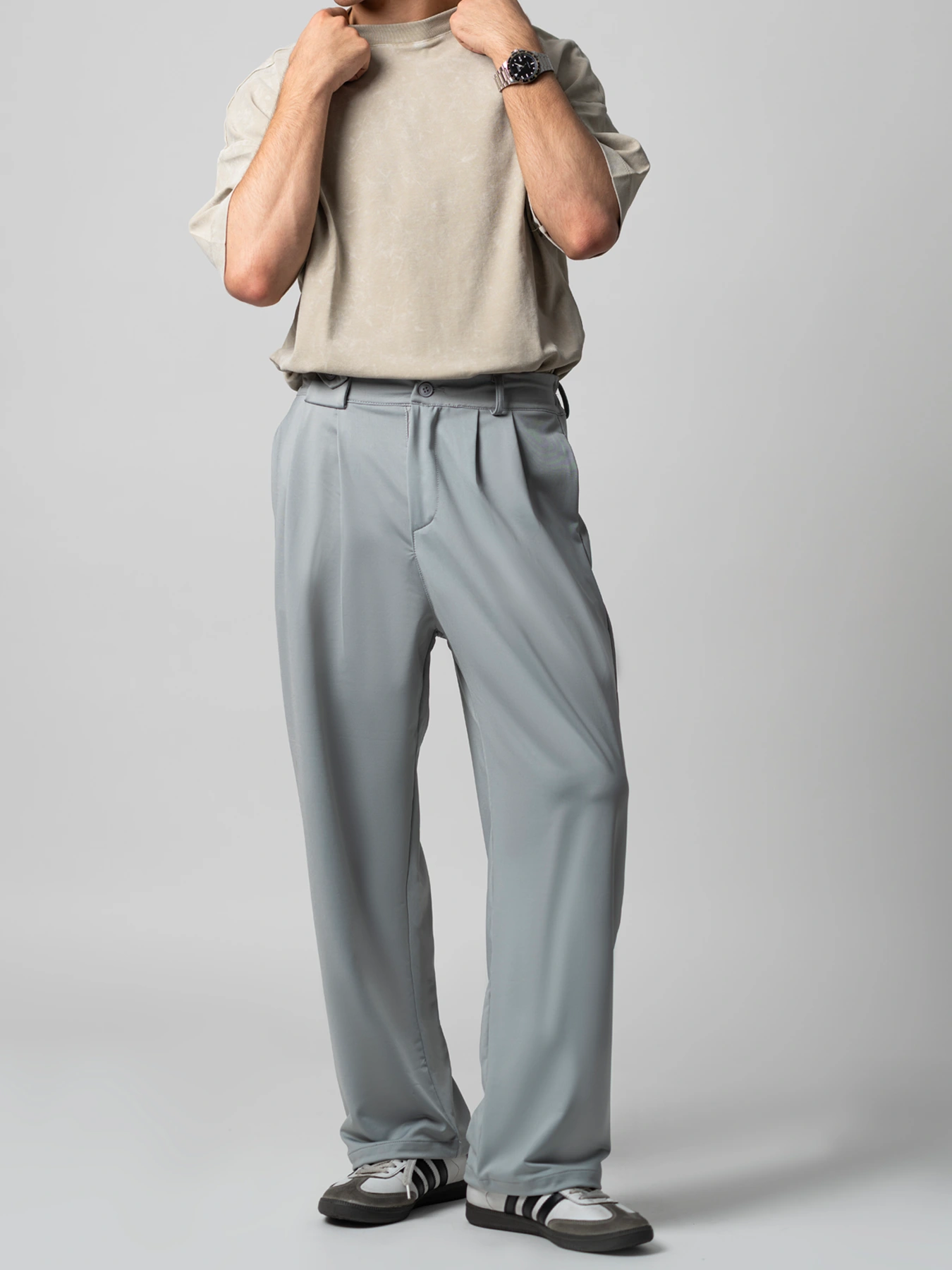 تیشرت خاکی یقه گرد آستین کوتاه 