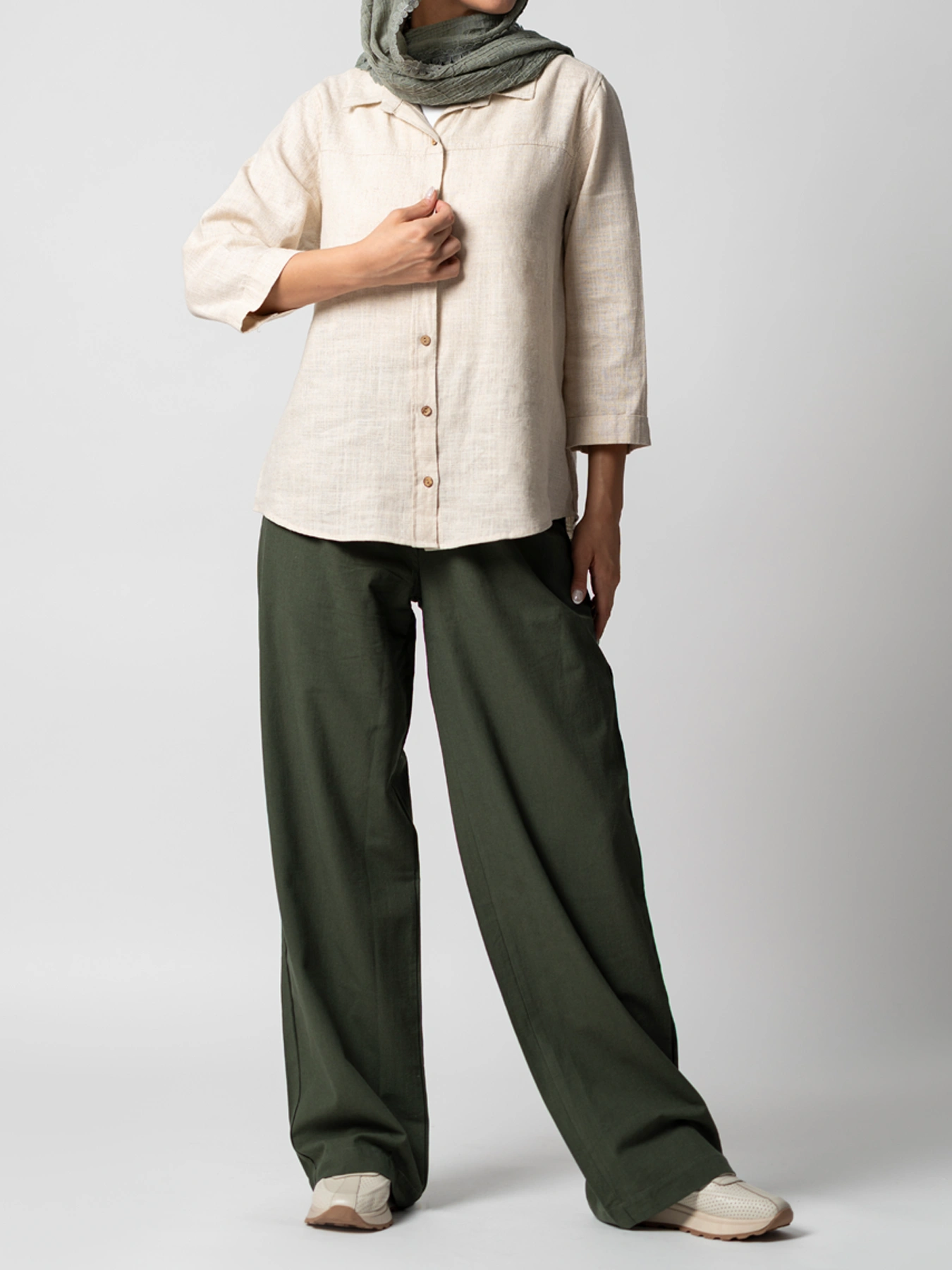 شومیز کرم لینن ساده یقه مردانه