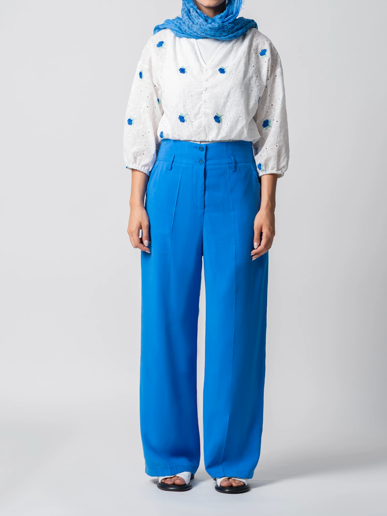 شومیز کراپ خامه دوزی یقه هفت طرح گلدار 35