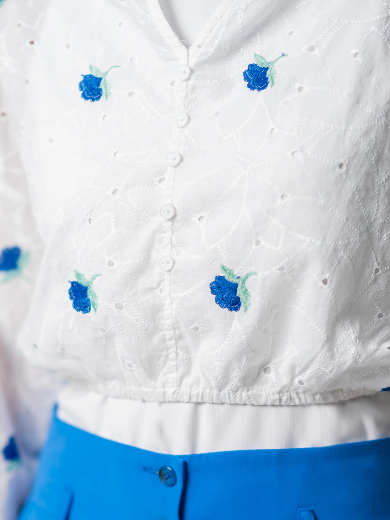 شومیز کراپ خامه دوزی یقه هفت طرح گلدار 35