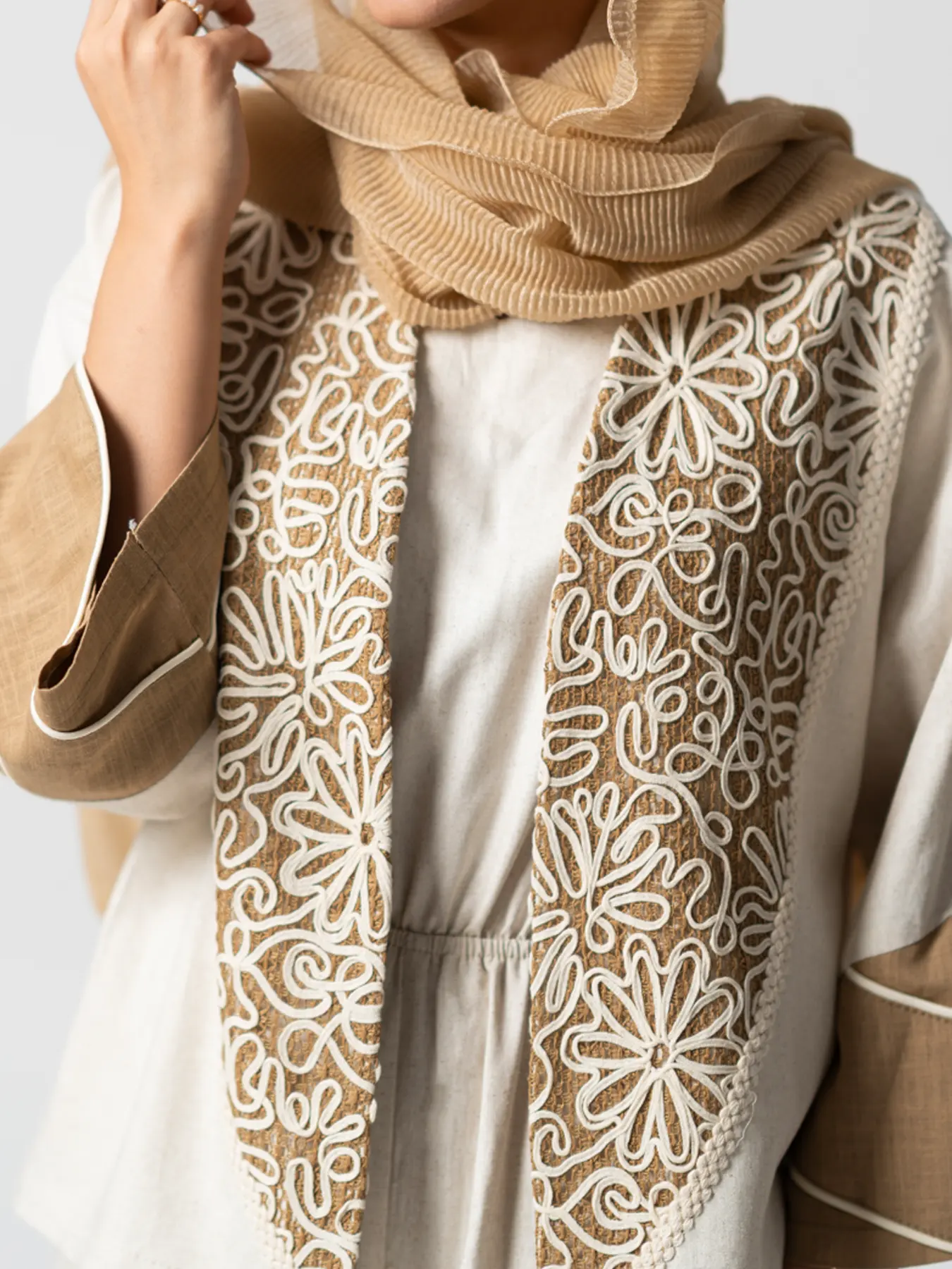 ست کت و اورال خامه دوزی آستین طرح بنددار 1