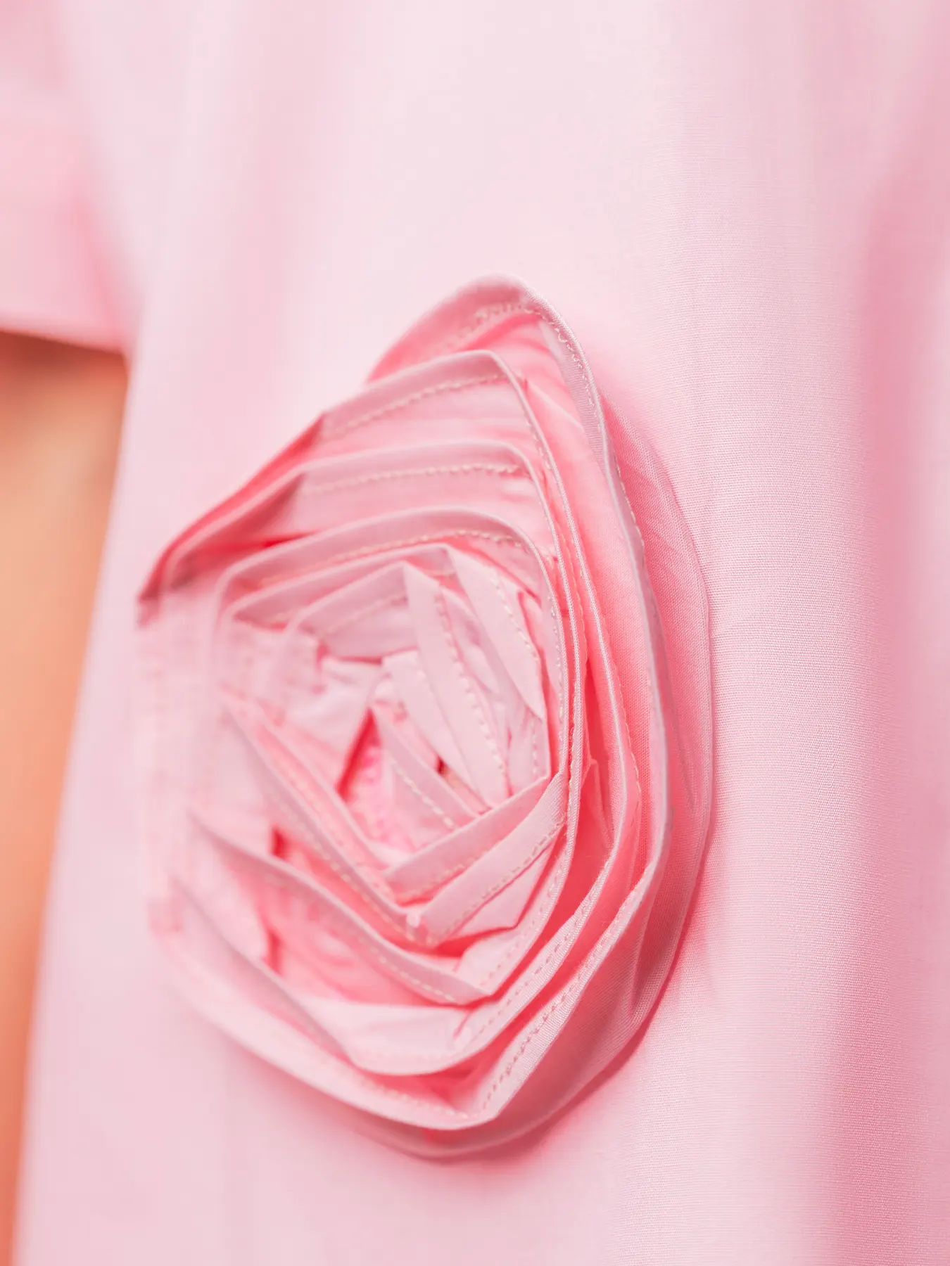 شومیز آستین کوتاه صورتی طرح دو گل پوپلین 