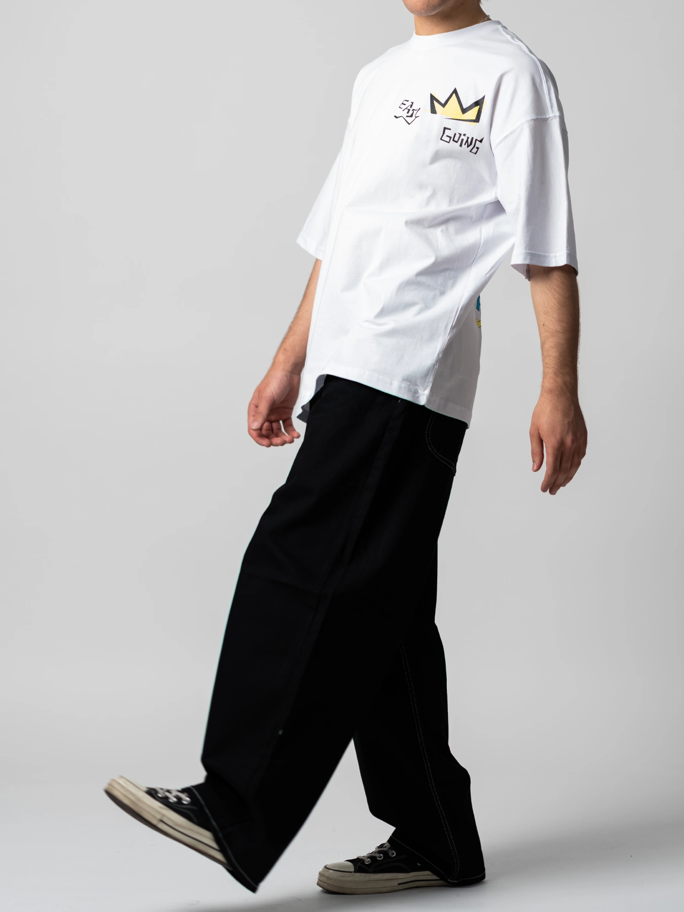 تیشرت مردانه طرح شلوغ یقه گرد