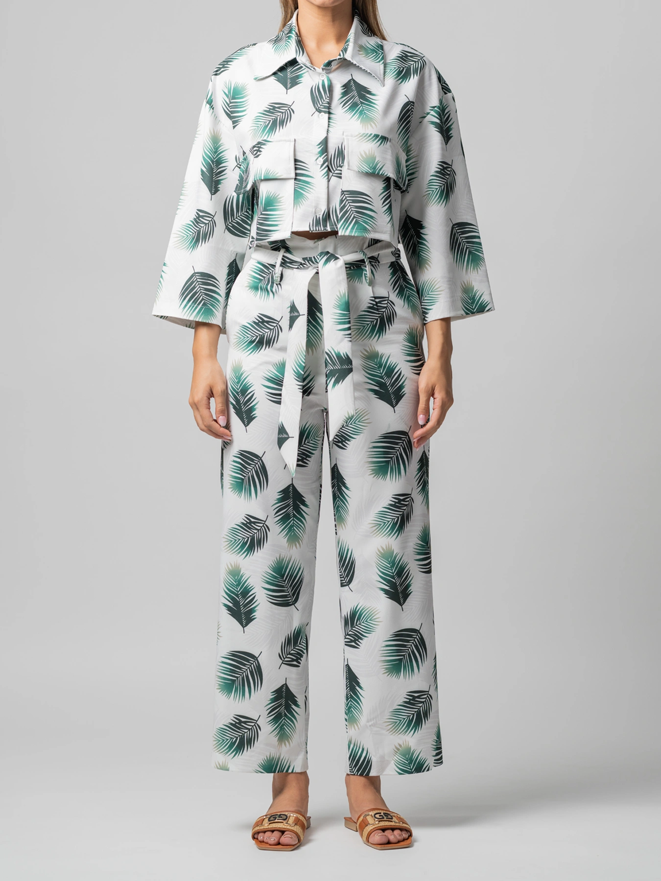 ست بلوز و شلوار کراپ طرح برگ 