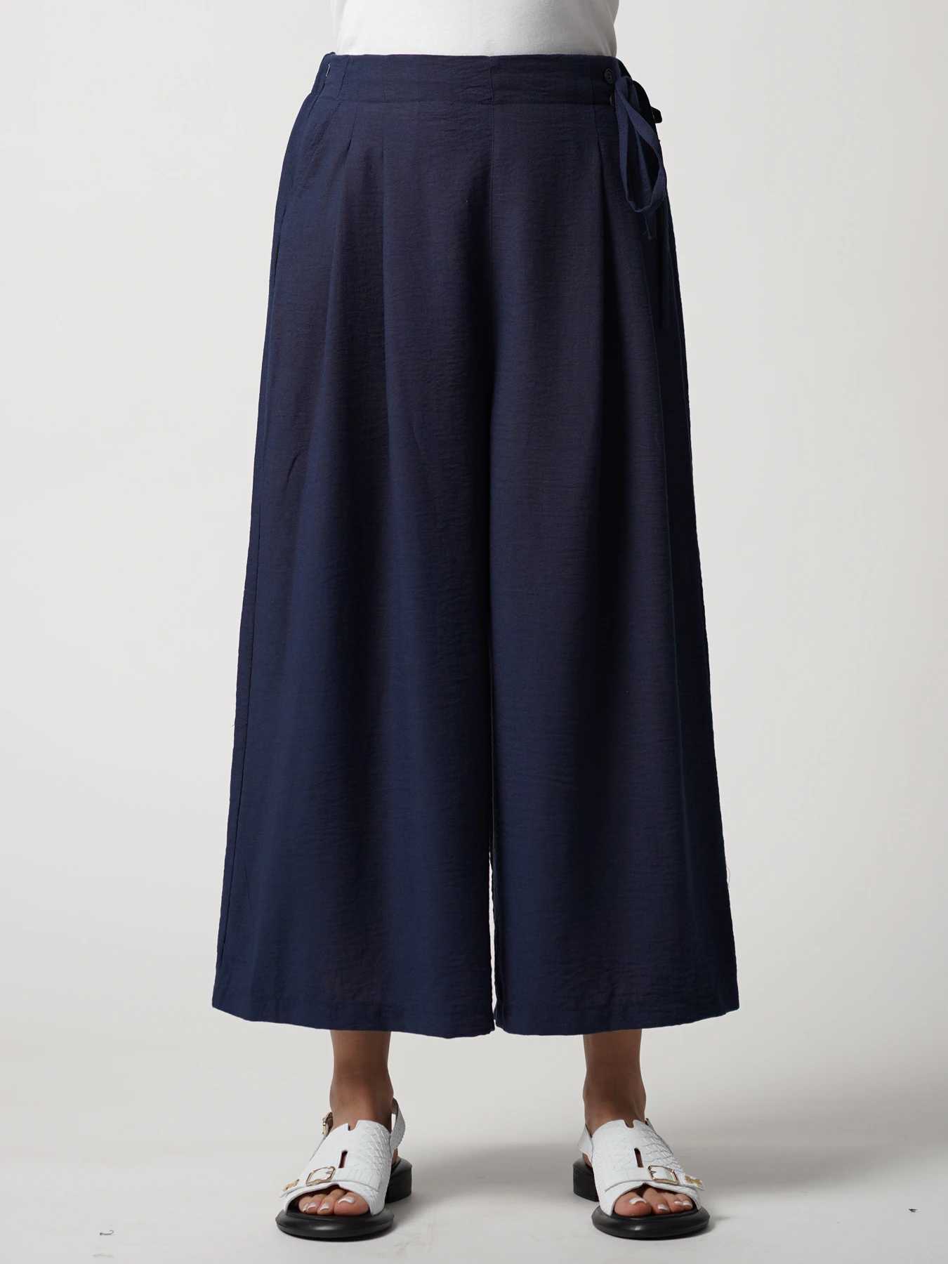 دامن شلواری سرمه ای طرح لینن کمربندگره ای 