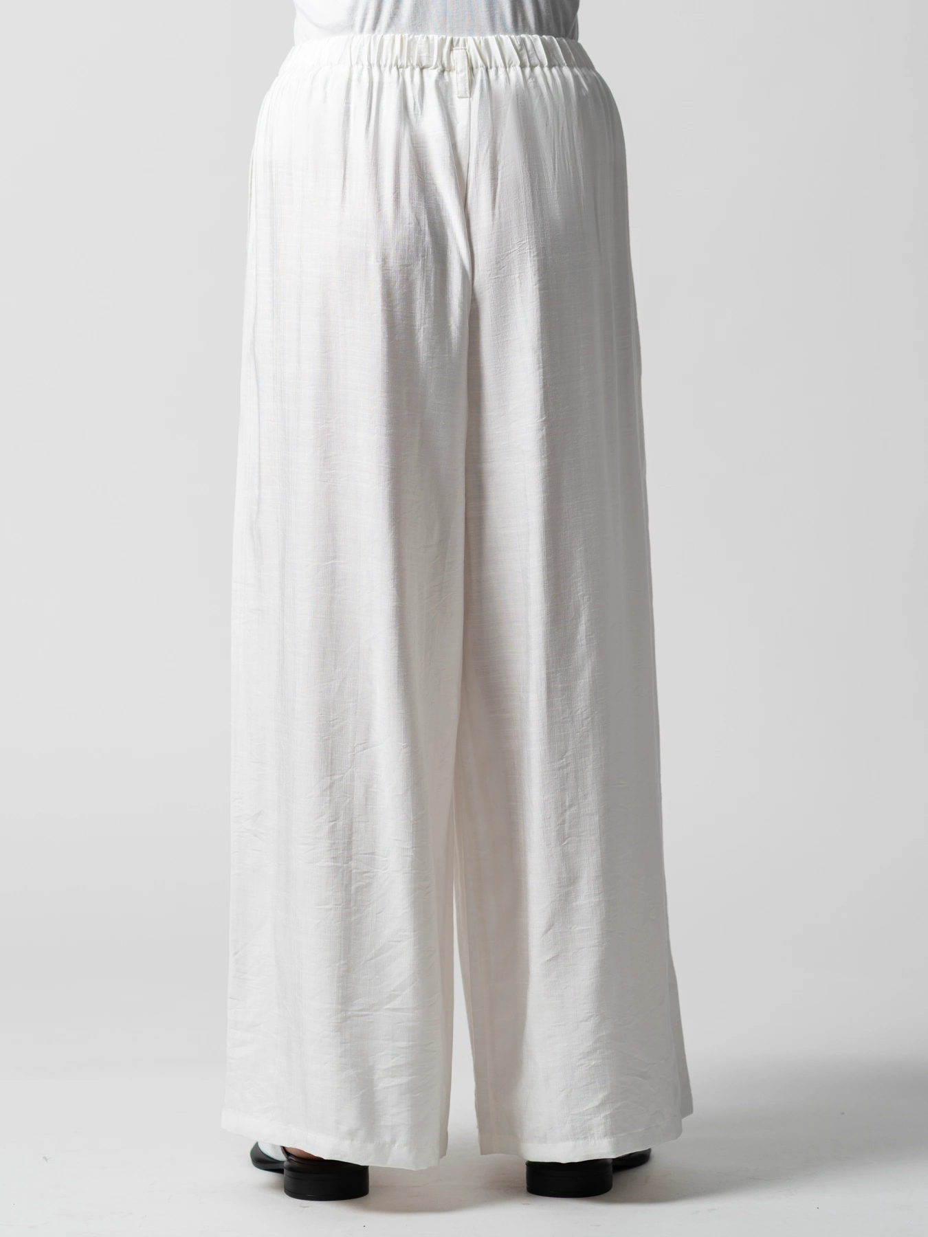 شلوار سفید زنانه کمرکش ساده 