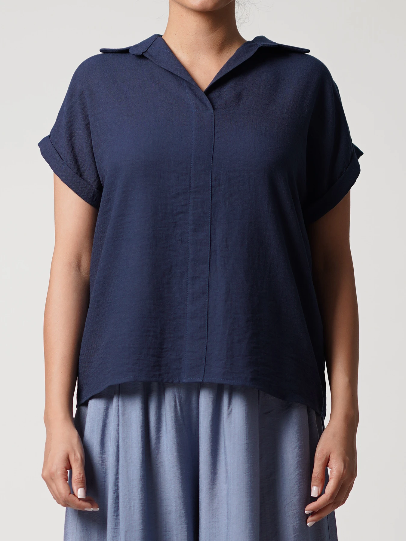 بلوز سرمه ای آستین کوتاه پاکتی 