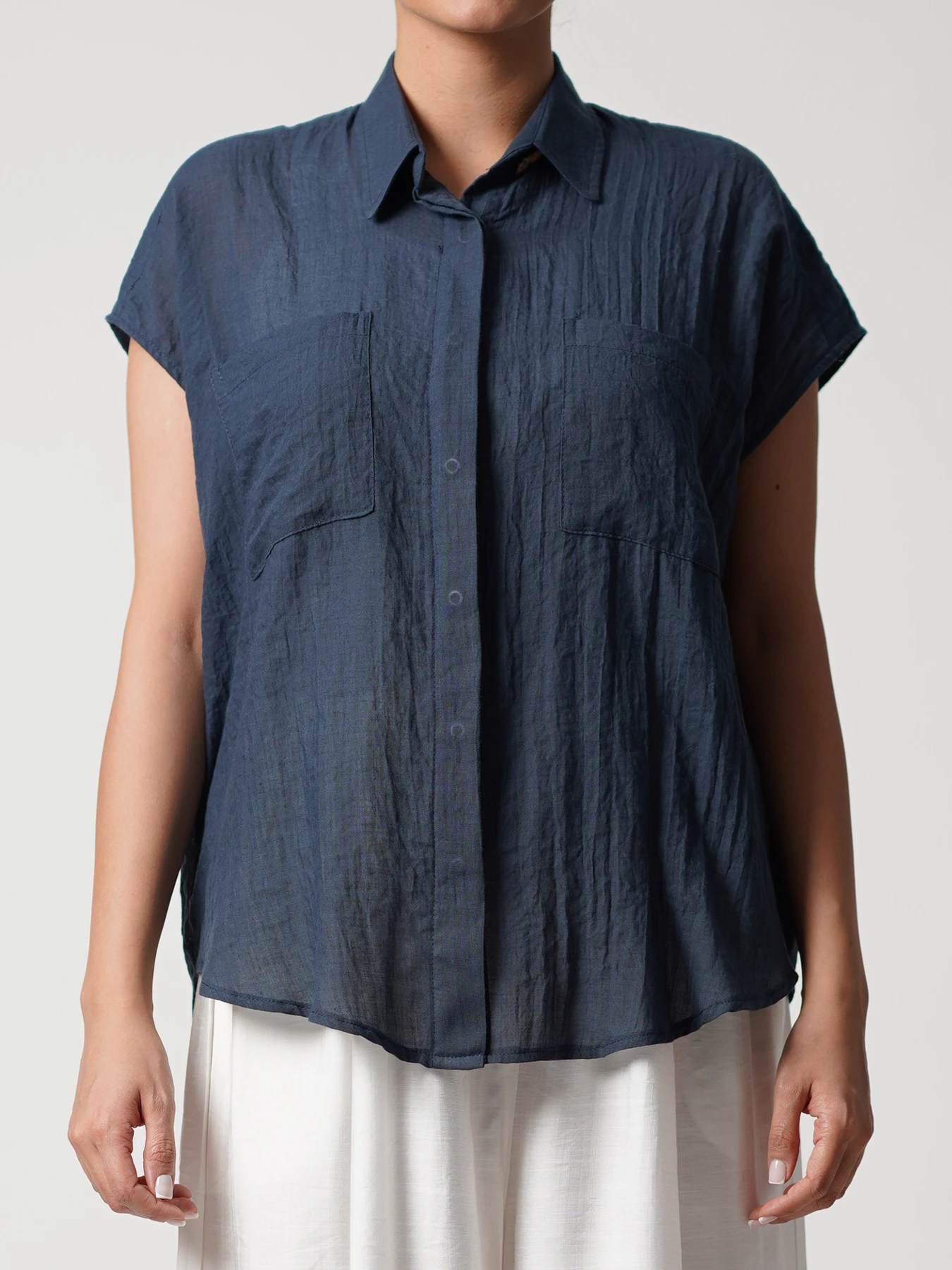 شومیز سرمه ای آستین حلقه ای دوجیب 