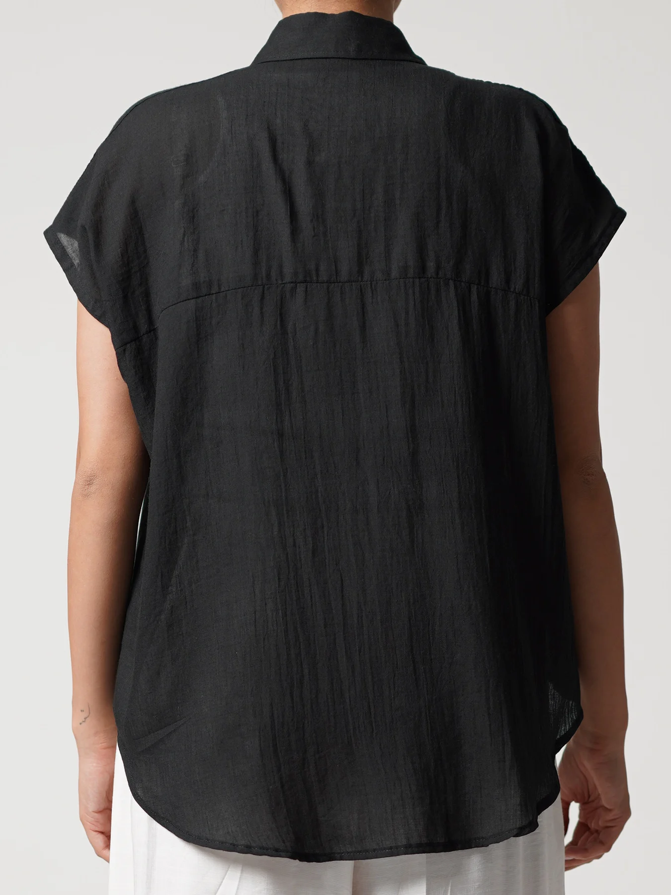 شومیز مشکی آستین حلقه ای دوجیب 