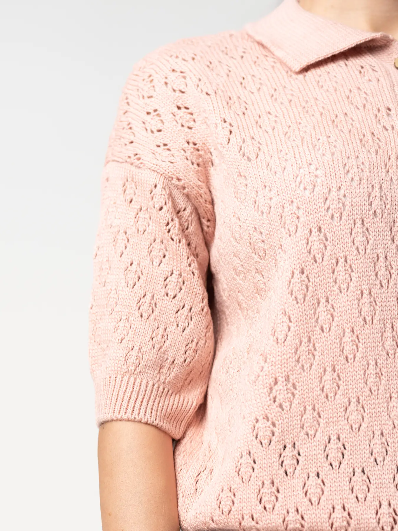 بلوز بافت زنانه یقه برگردان گلبهی 