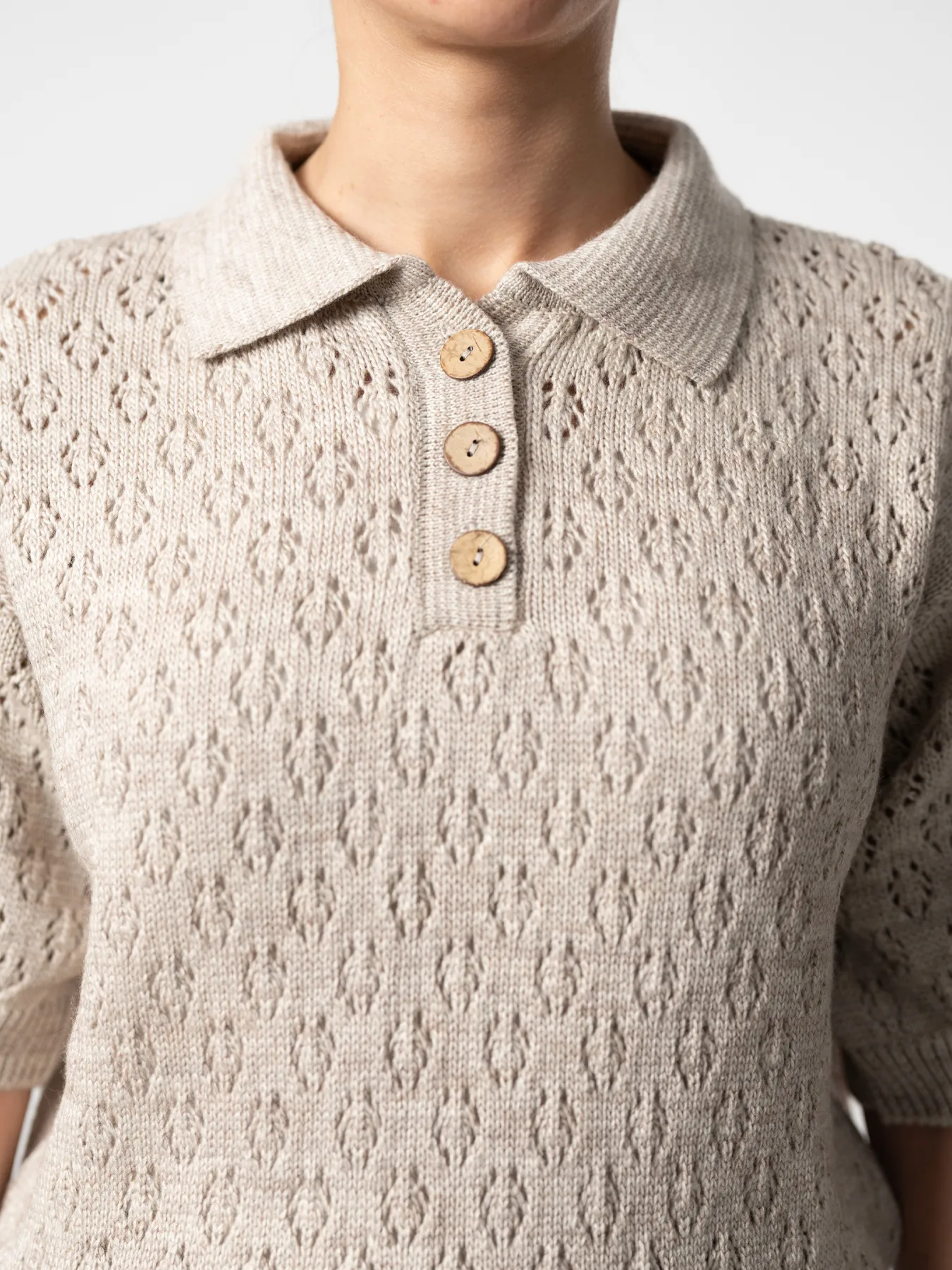 بلوز بافت زنانه یقه برگردان کرم