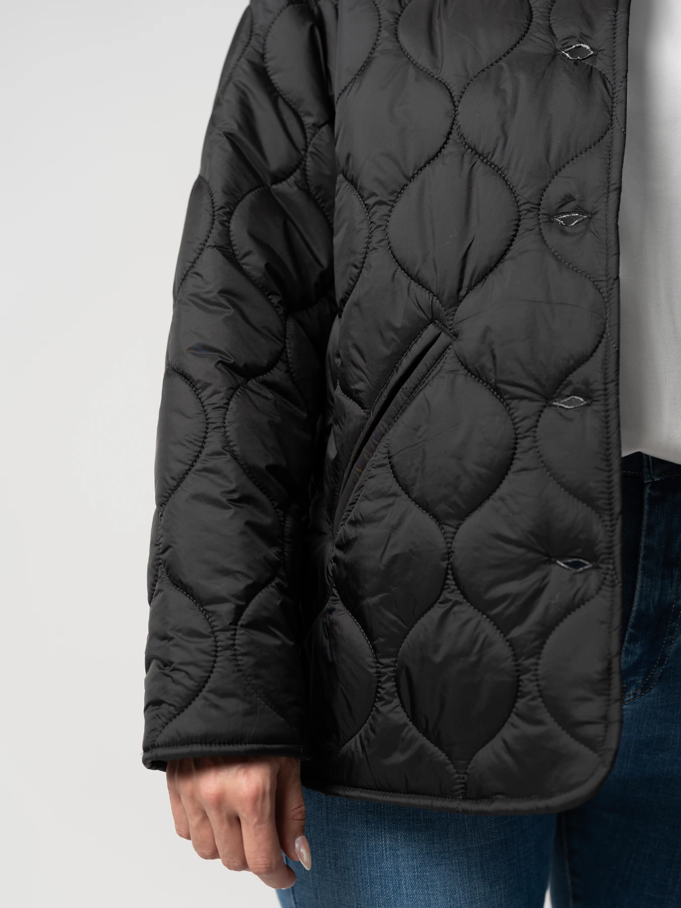 کاپشن زنانه طرح دار مشکی 10