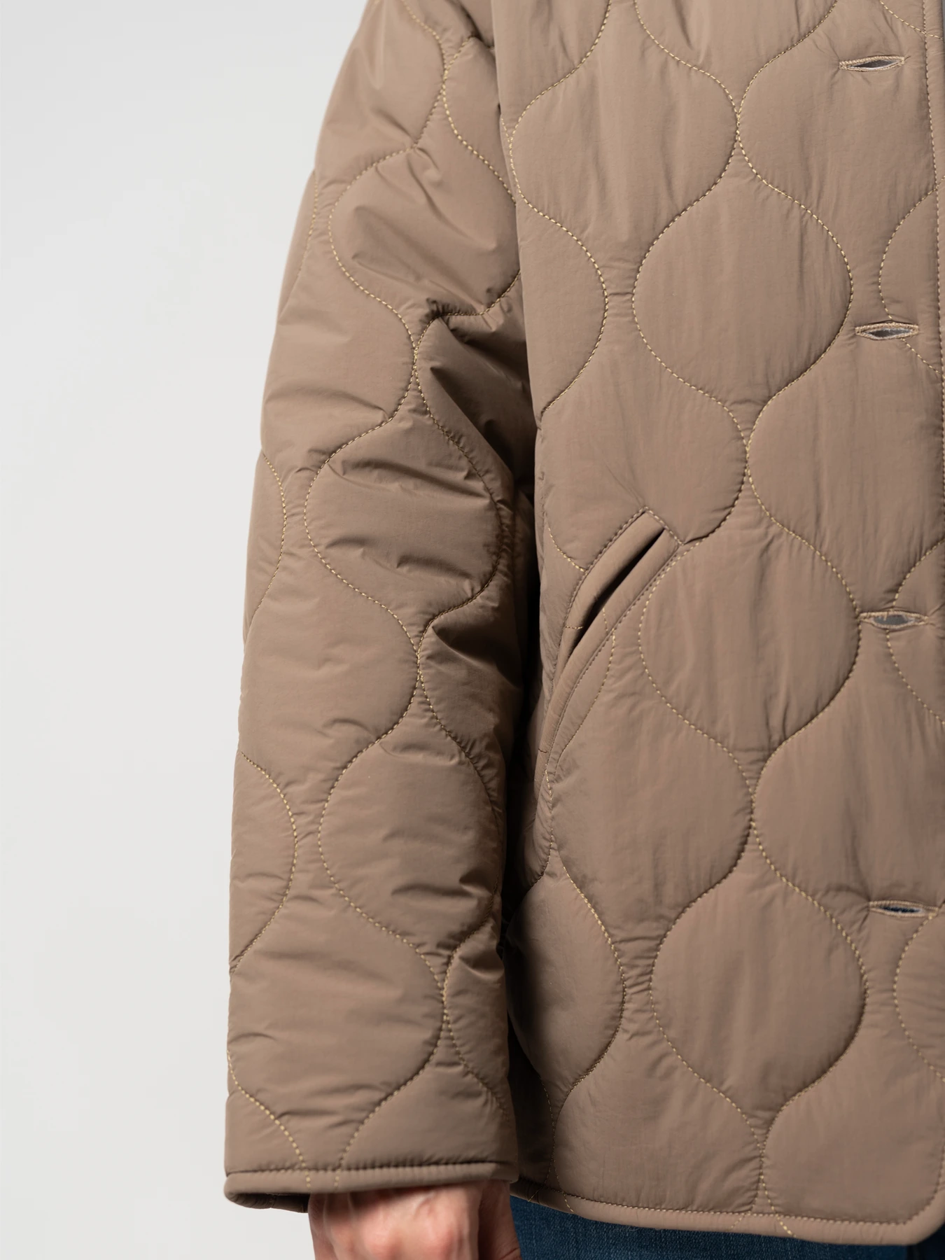 کاپشن زنانه قهوه ای طرح دار 18