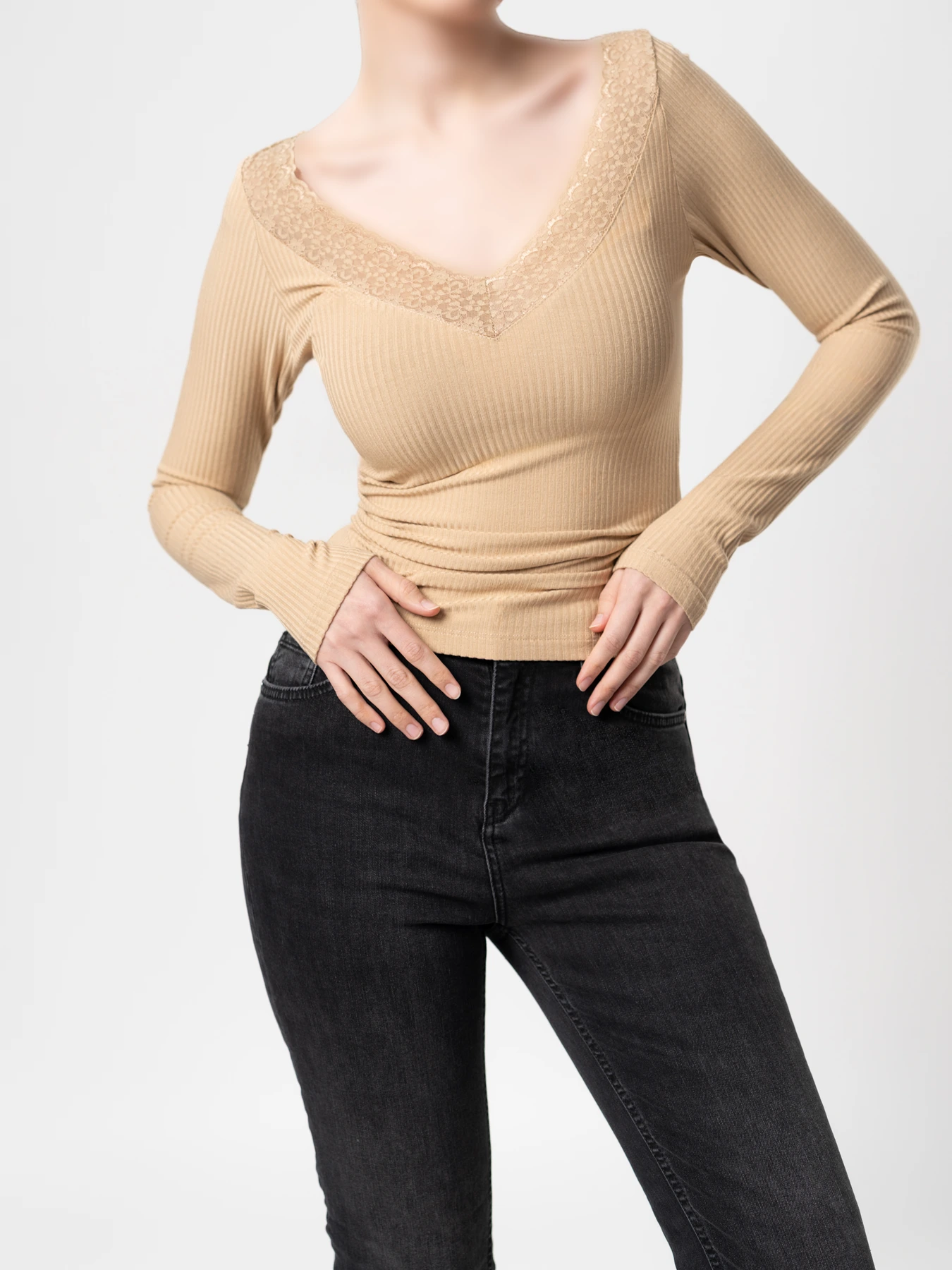 بلوز گیپور طرح کبریتی کرم 66