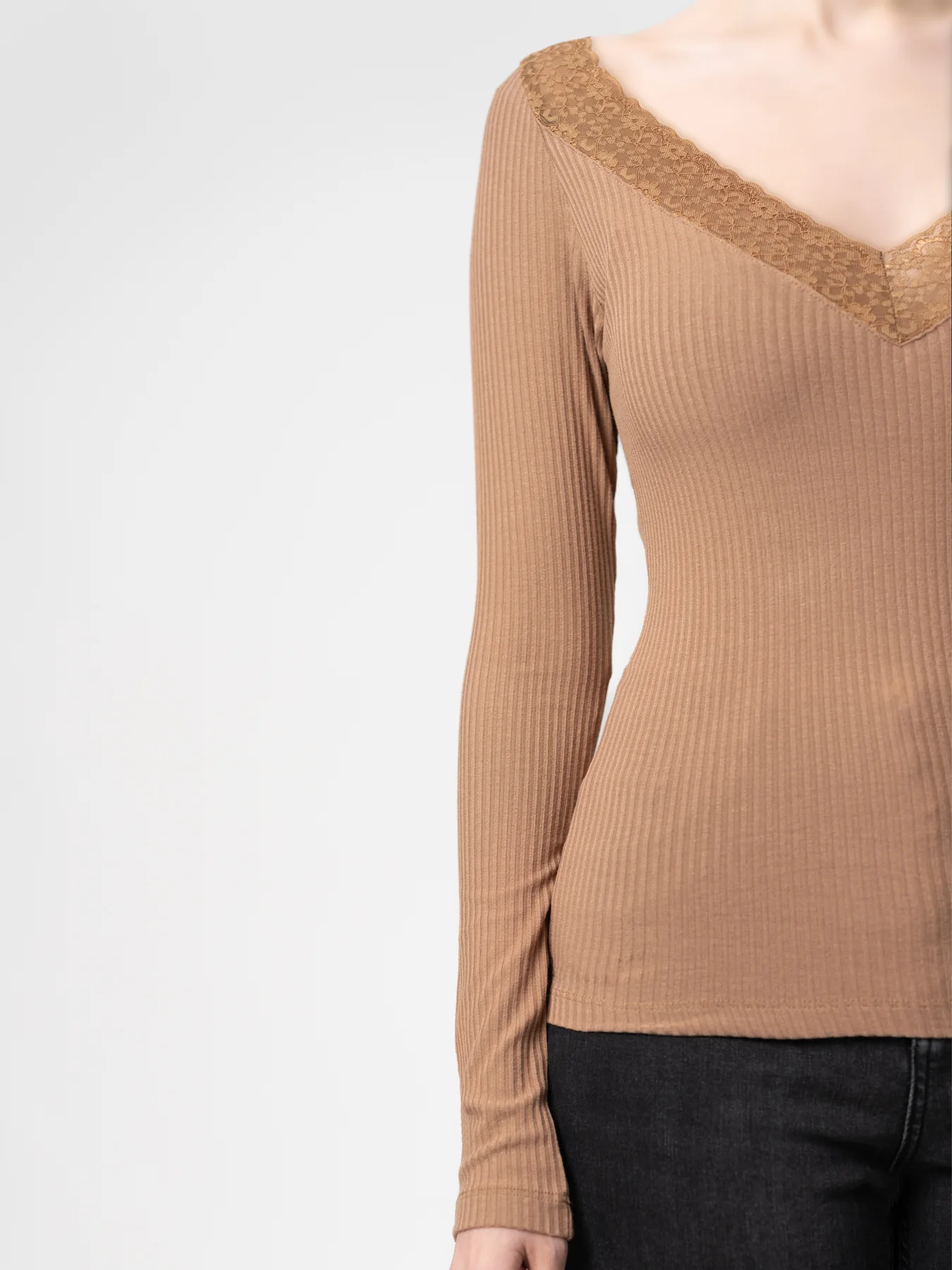 بلوز قهوه ای طرح کبریتی 76