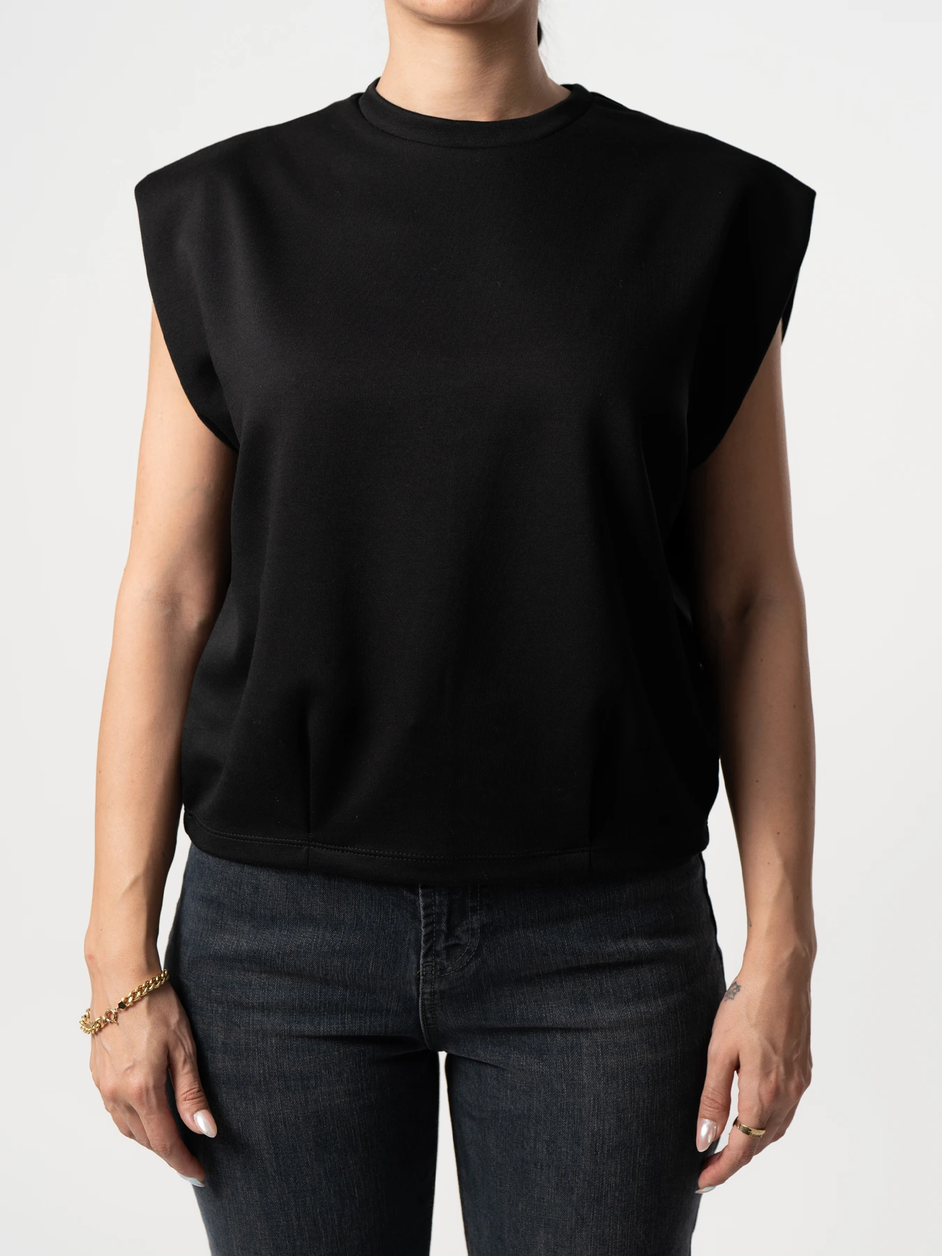 بلوز مشکی پیله دار 18