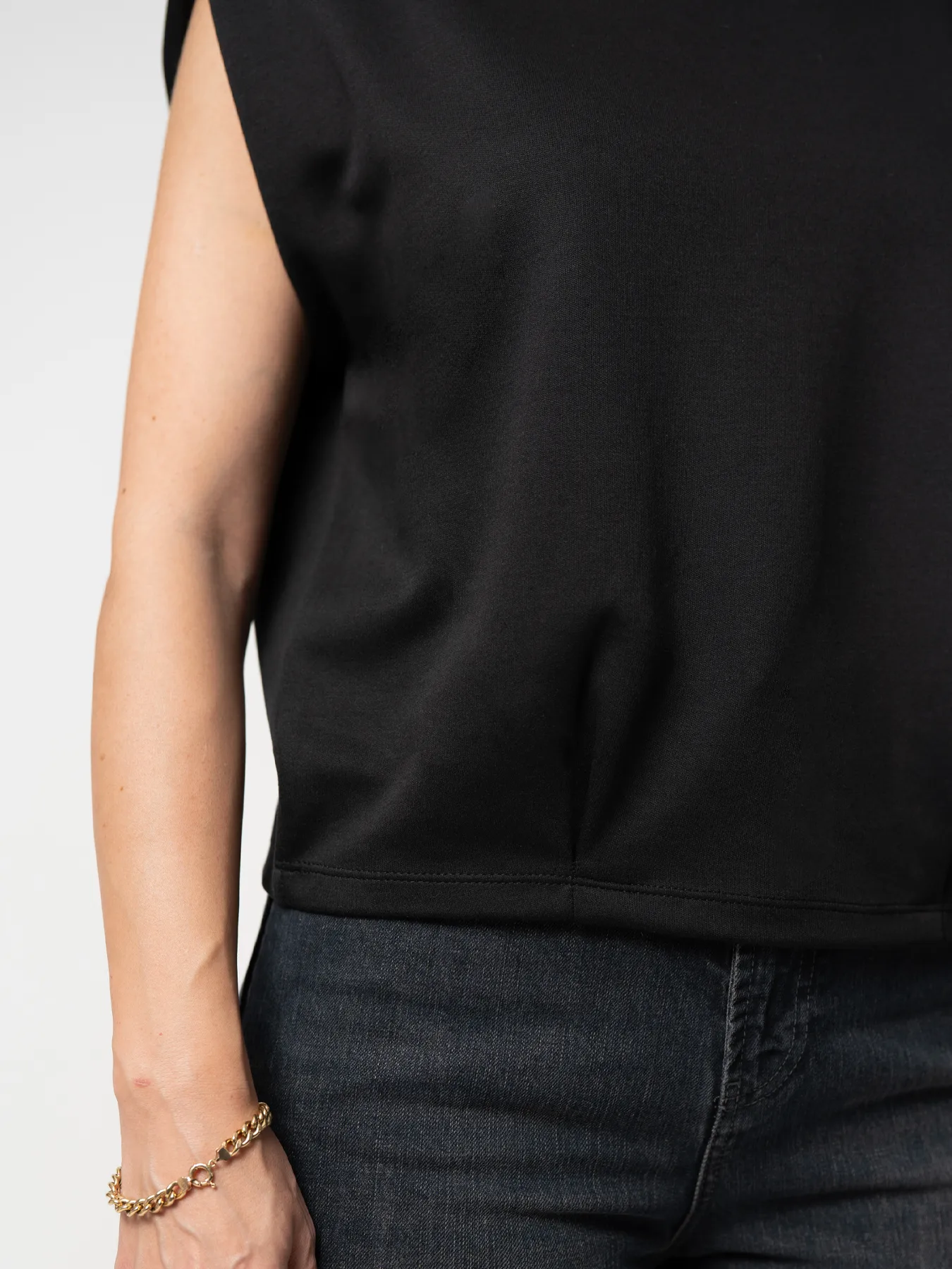 بلوز پیله دار نوک مدادی 34