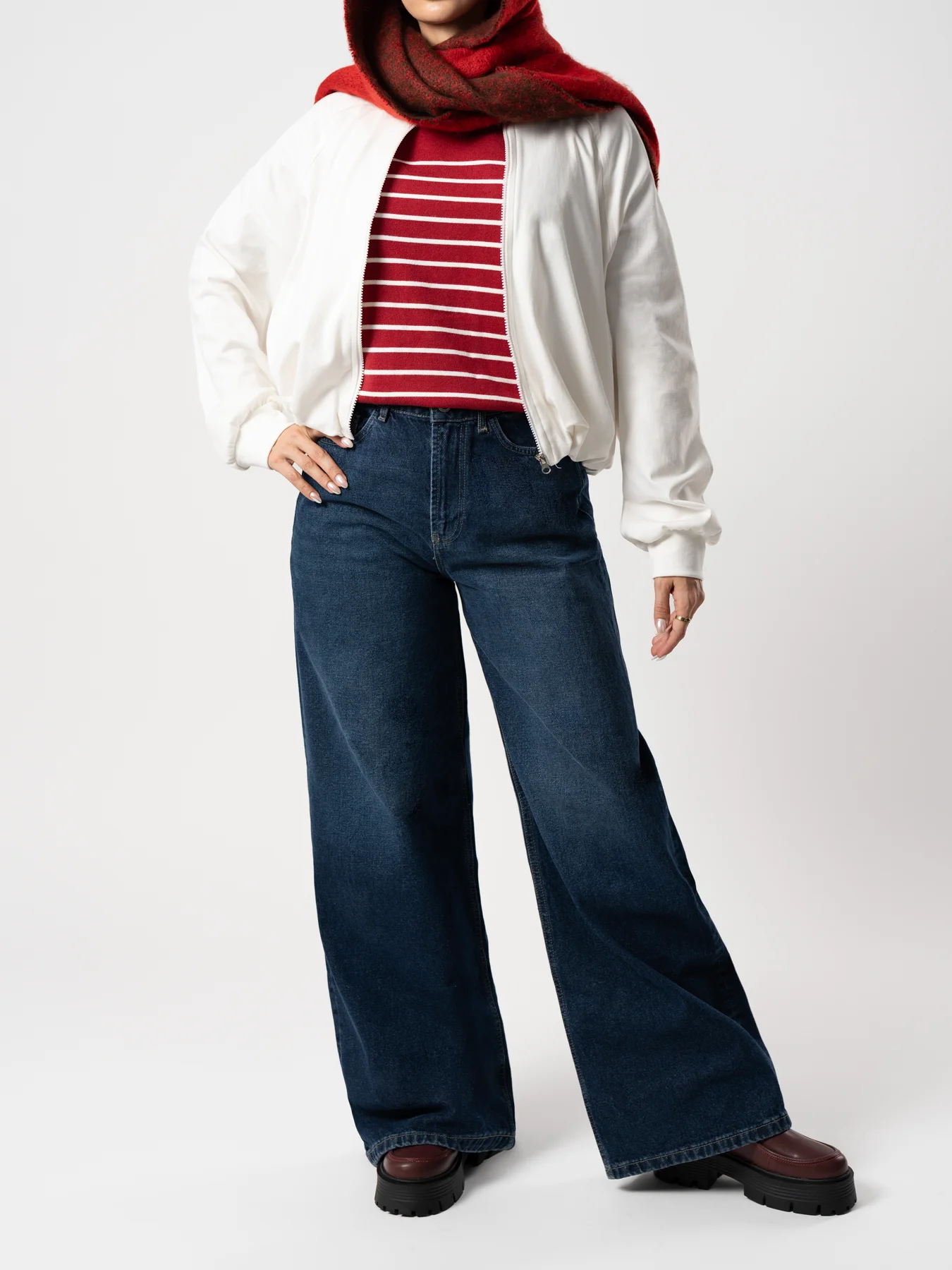 سویشرت سفید پیله دار آستردار 30