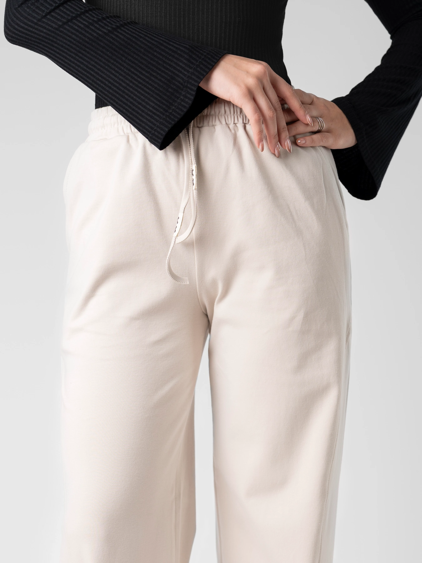 شلوار اسلش کرم 63