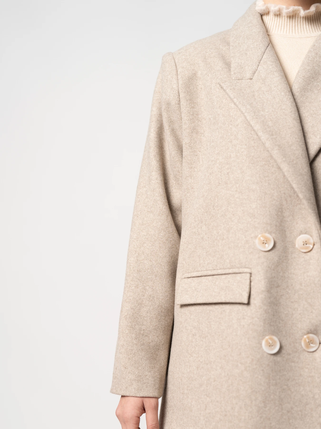 پالتو بلند یقه بلیزر کرم 76