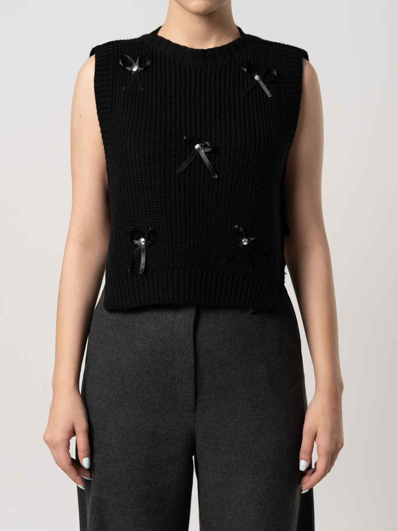 بافت کراپ پاپیونی مشکی 24