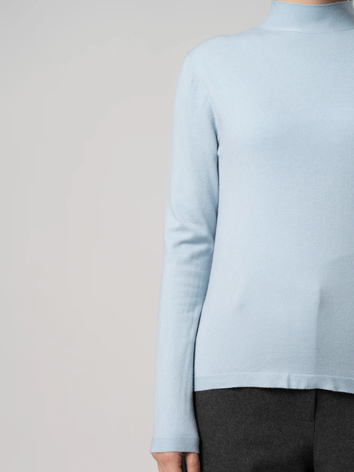 پلیور بافت یقه ایستاده آبی 22