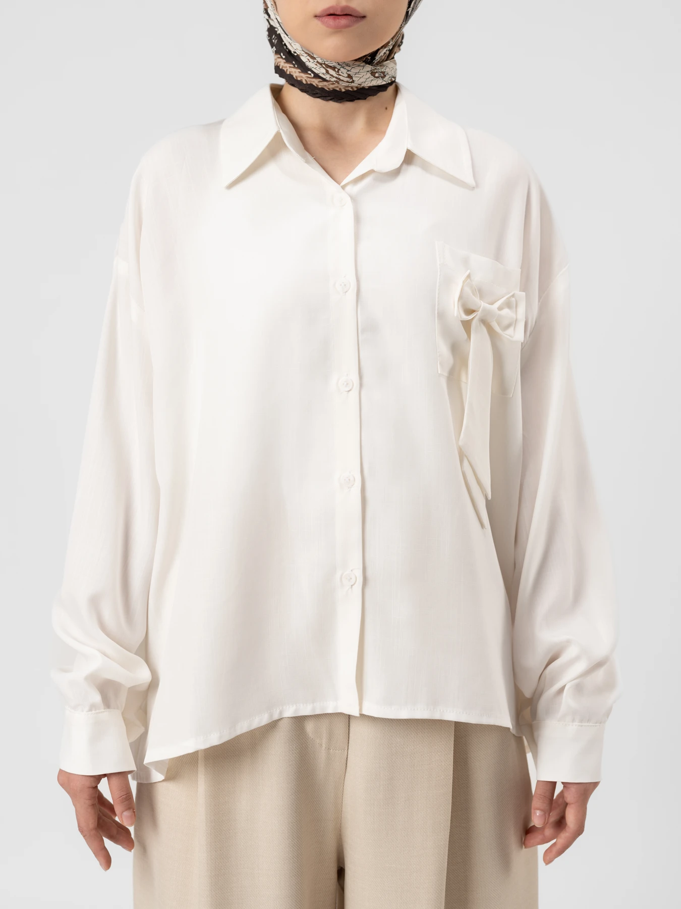 شومیز طرح دار سفید 60